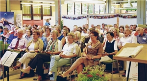 Publikum bei der 90-Jahr-Feier des CKD